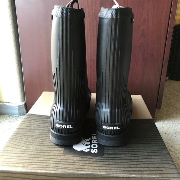 Sorel Joan Rain Short Boots - Picture 3 of 5